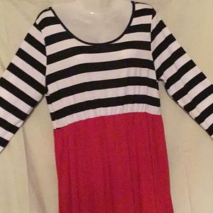 Red Black & White long sleeve maxi dress